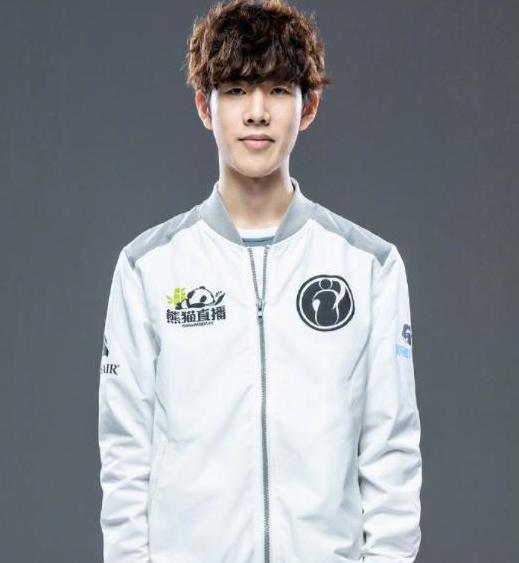 ENCE 、 B8 、Sangal和 mouz NXT 收到了CCT Europe Season 2 Series 7季后赛的邀请